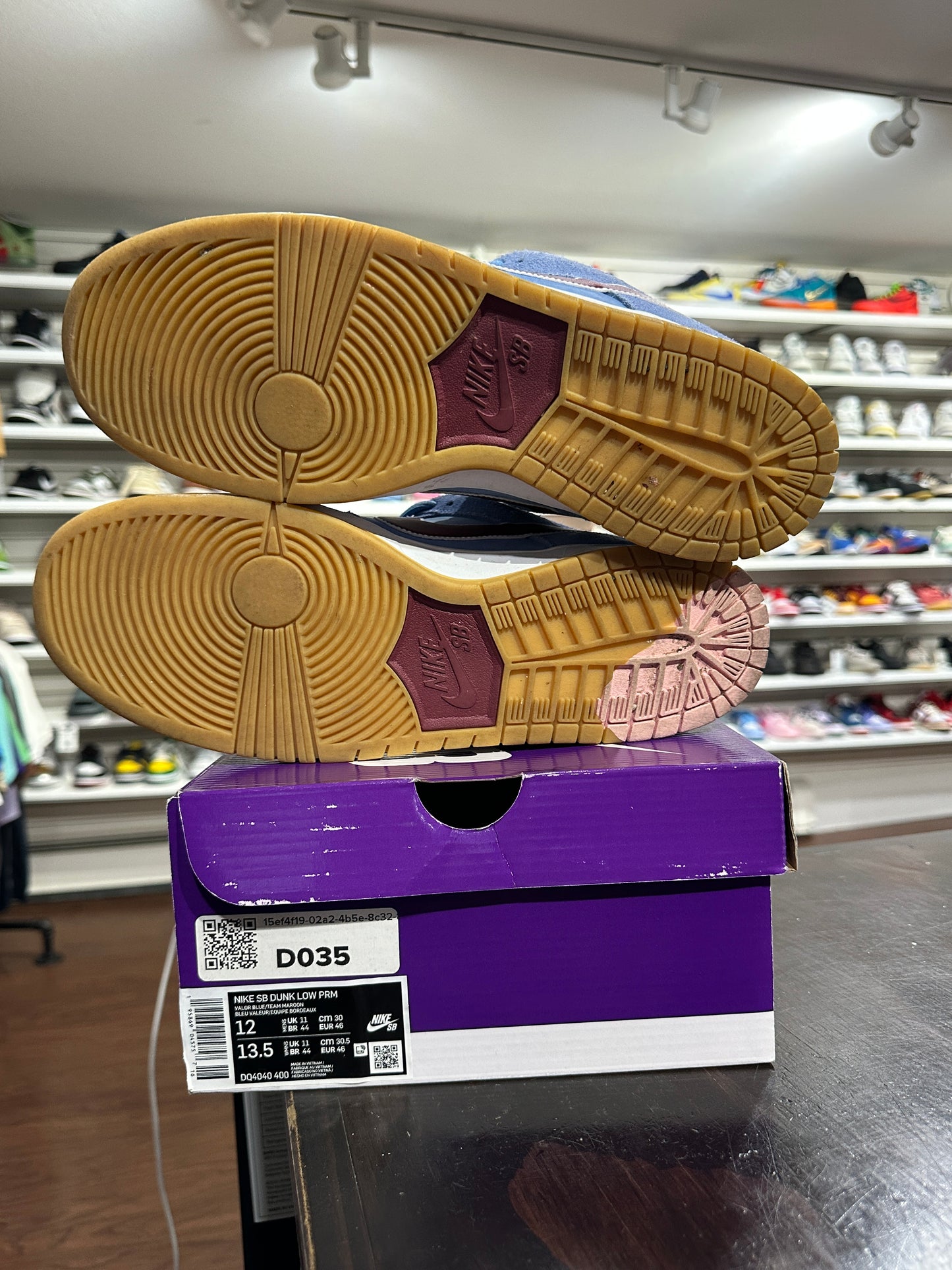 *USED* Nike SB Philadelphia Phillies (Size 12)