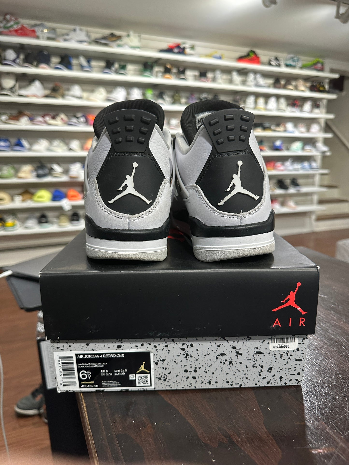 *USED* Jordan 4 Military Black (SIZE 6.5Y)
