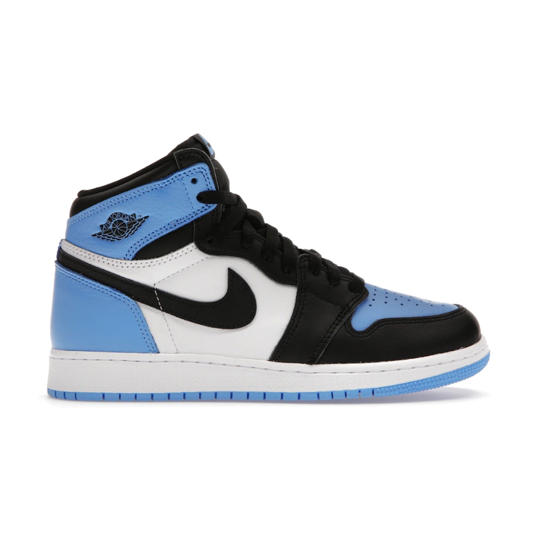 Watch your young one take flight with the Nike Air Jordan 1 Retro High OG UNC Toes. With a timeless silhouette, top-of-the-line construction, and the iconic UNC Toes colourway, these sneakers provide unbeatable comfort and style that will last for years! Get ready for lift-off.