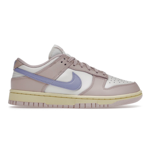 Lace-up into this stylish Nike Dunk Low Pink Oxford (Womens) and achieve a cool, on-trend look. Boasting premium craftsmanship and timeless elegance, this sneaker gives you the perfect blend of style and comfort. Be a part of the revolution and rock your style in the Nike Dunk Low Oxford.